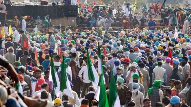 Bharat Bandh : Left political parties stage a Bandh in Vijayawada, Andhra Pradesh