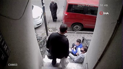 Sokağa Çıkma Kısıtlamasında Binadaki Ayakkabıları Çalan Hırsız Kamerada
