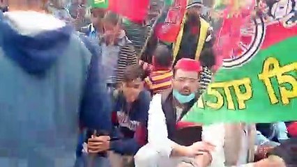 सपाइयों ने निकाली किसान यात्रा