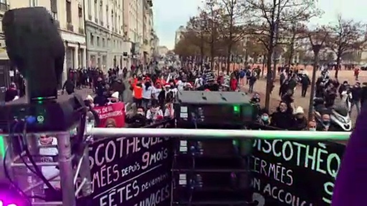 Lockdown-Protest in Frankreich: 'Wir sind wesentlich'