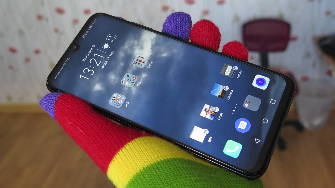 Обзор Honor 10 lite, спокойного смартфона-середнячка