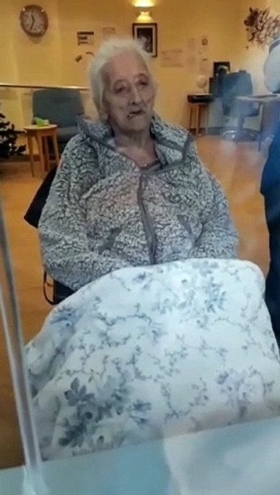 Miren lo que están haciendo con los ancianos en todo el mundo con la excusa del chinirus