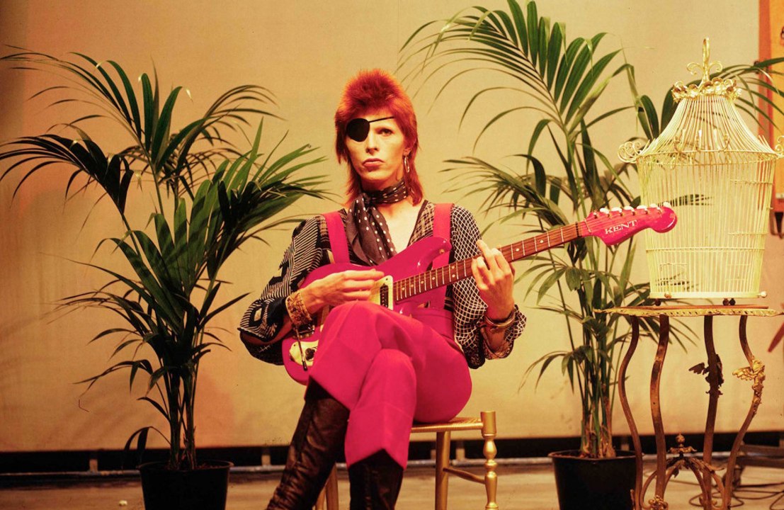 David bowie-münze im weltall