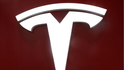 Analysts Say Tesla Stock Sale Is A Smart Move