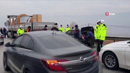 Tosya’da Zincirleme Trafik Kazası: 4 Yaralı