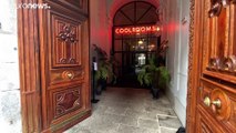 Hoteles sin turistas que se llenan con clientes locales en Madrid