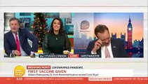 وزير الصحة البريطاني يدخل في نوبة بكاء على الهواء بعد حقن سيدة بلقاح كورونا
