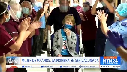 Primera paciente en recibir vacuna contra el covid-19