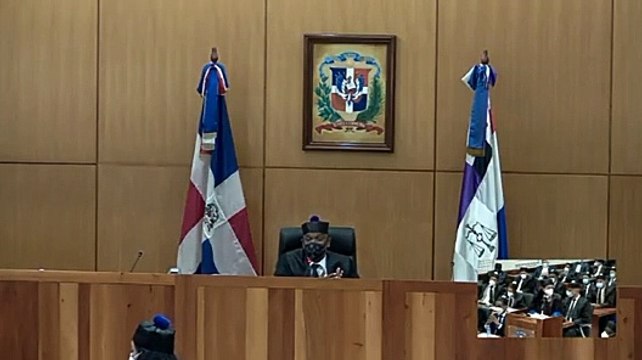 El juez Alejandro Vargas cuestiona a los fiscales del MP y abogados de defensa su dificultad para entender en qué consiste una medida de coerción