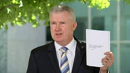 Federal Government's proposed industrial relations laws slammed by the Opposition