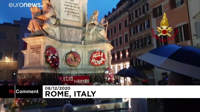 Ο πάπας Φραγκίσκος στην Πιάτσα Ντι Σπάνια της Ρώμης