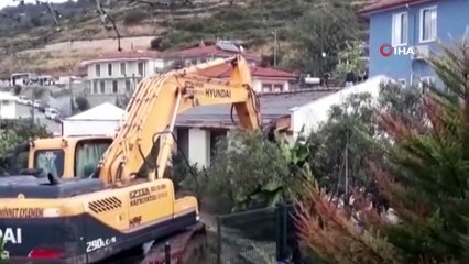 İmara aykırı yapılar yıkılmaya devam ediyor
