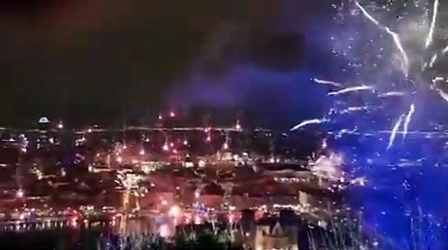 Vidéo des feux d'artifices tirés à Lyon le 8 décembre pour la Fête des Lumières 2020