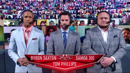 Raw honra a Pat Patterson con un saludo de 10 campanas | RAW Español Latino ᴴᴰ