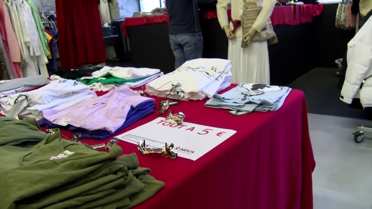 Marseille : Lancement de la braderie de la Mode pour soutenir la lutte contre le Sida