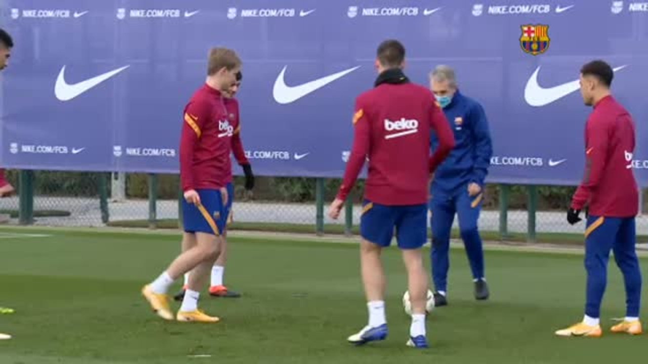 El Barça vuelve al tajo tras el batacazo de anoche en Champions