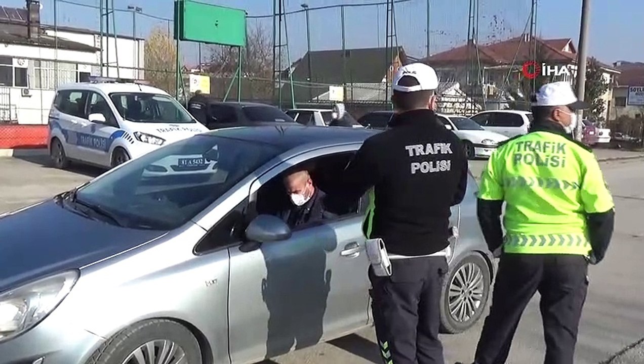 Kovid - 19 Testleri Pozitif Olan Baba-Oğul Çevirmede Yakalandı
