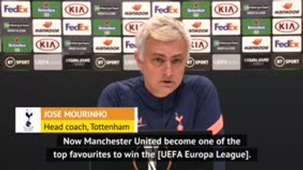 Télécharger la video: Mourinho names Man United as 'top favourites' for Europa League title