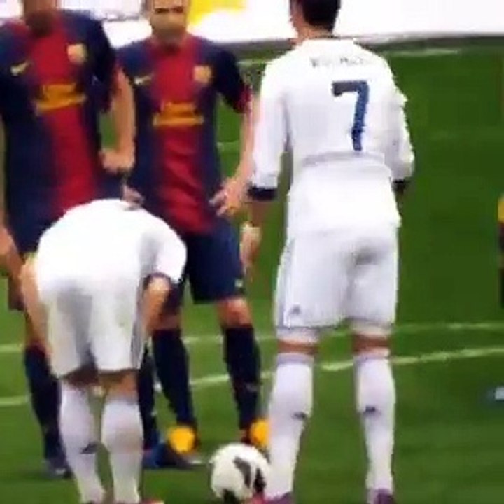 CR7 Vs Elite Barcelona Defence Will Make You Laugh