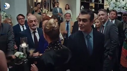Sadakatsiz'de Volkan ve Derin'in davetinde Asya sürprizi