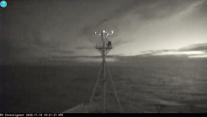 Gökyüzünde parçalara ayrıldı! İnanılmaz görüntüler