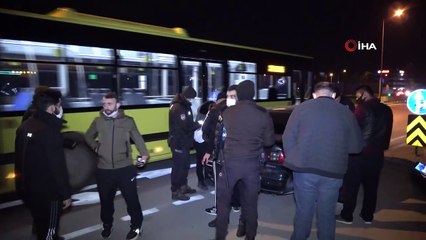 Ne kısıtlama ne de sosyal mesafe...Cezaevinden izinli çıkan 7 kafadarın kısıtlama gezintisine polis engeli
