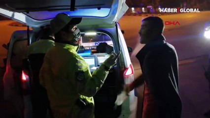 Ceza yedi, şarkı söyleyip oynadı