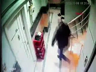 Çocukların top oynamasına sinirlendi: Sokakta pompalı tüfekle dehşet saçtı