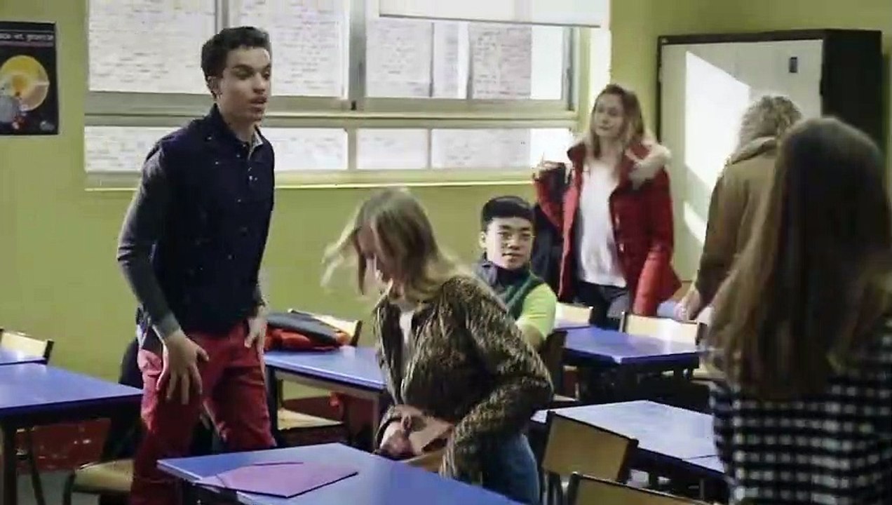 Plus belle la vie : L'ignoble harcèlement de Lola au collège