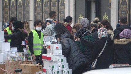 İndirim corona virüsünü unutturdu