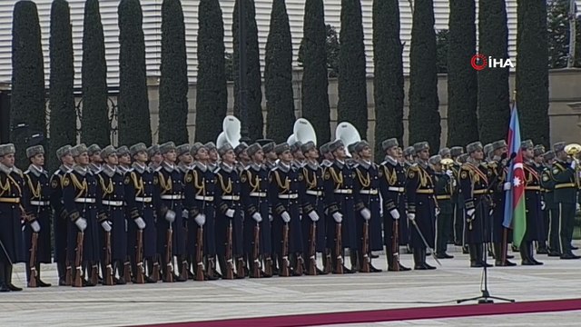 - Cumhurbaşkanı Erdoğan, Bakü’de Aliyev Tarafından Resmi Törenle Karşılandı