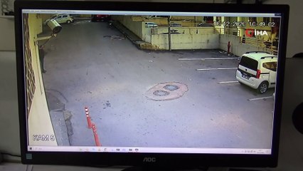 Sitenin otoparkında silahla vurulmuş halde bulundu...Geriye bu görüntüleri kaldı