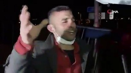 Kendisine ceza yazmak isteyen polis memurlarının kulağının pasını silen alkollü sürücü