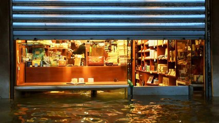 Venise inondée : les images impressionnantes de l'"acqua alta"_IN