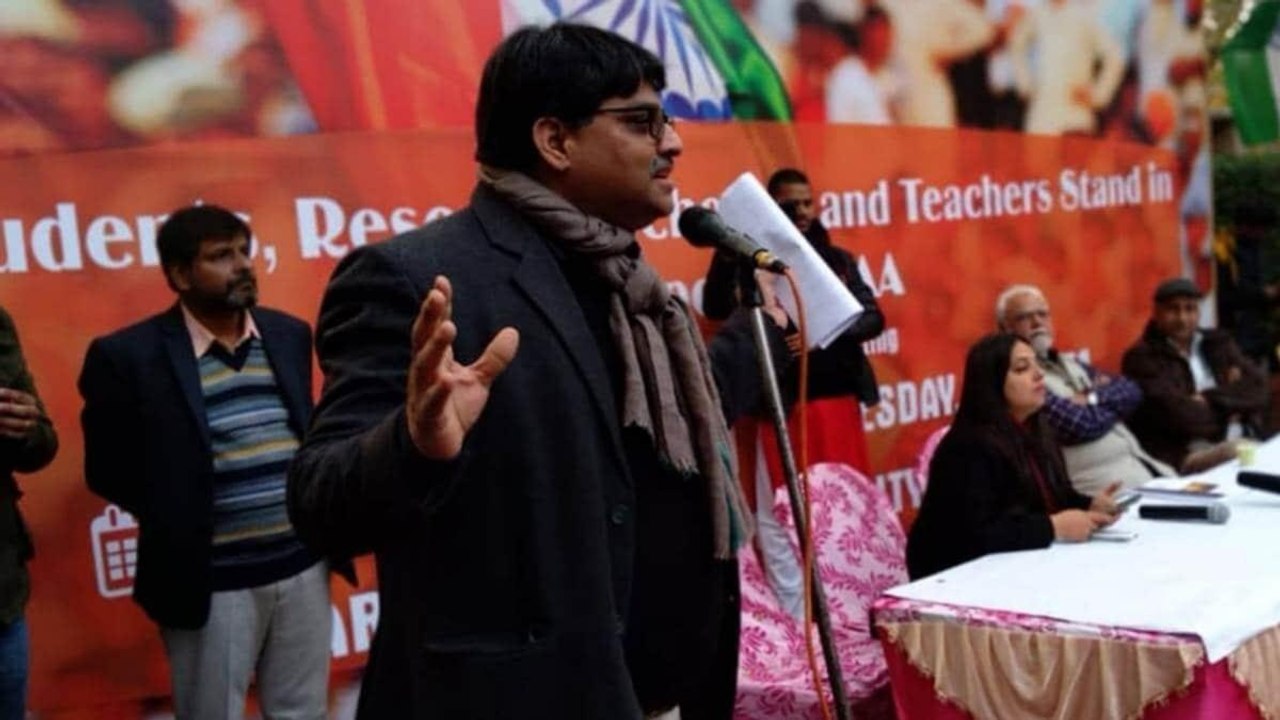 Sangit Ragi - Leftists settled Bangladeshi Muslims in Bengal