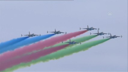 Bakü Hava Kuvvetleri'nin geçişi nefes kesti