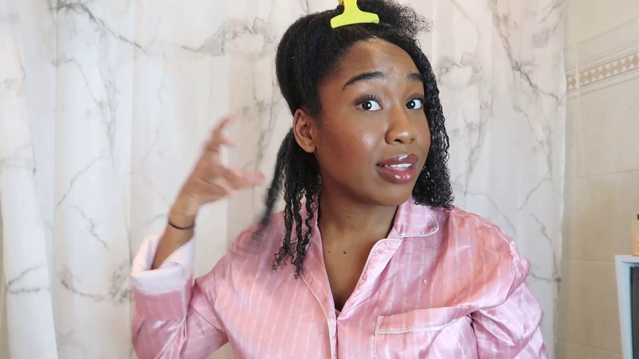 JE TESTE LE FAMEUX MASQUE À LA MAÏZENA _ CRASH TEST....
