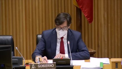 Illa destaca que "las vacunas tendrán un control extraordinario de farmacovigilancia"