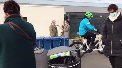 Sud-Mayenne : les restes de la cantine récupérés par un triporteur et transformés en électricité
