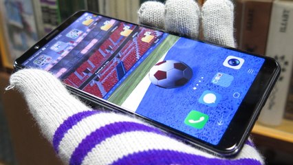 Обзор Vivo V7 Plus, дорогого "футбольного" смартфона