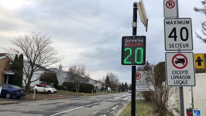 Panneau de vitesse à Delson