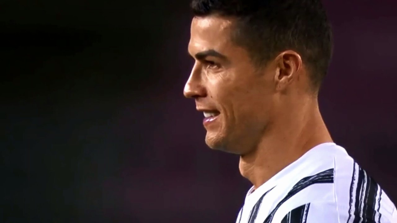 Ronaldo handshake Messi