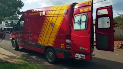 Mulher fica ferida ao sofrer queda em escada no Bairro Claudete