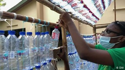Doing Your Bit: Creating dialogue by building with plastic