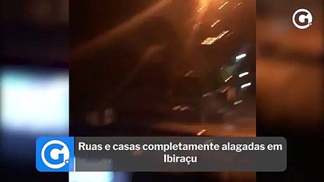 Ruas e casas completamente alagadas em Ibiraçu