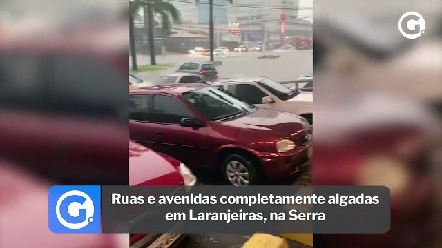 Ruas e avenidas completamente algadas em Laranjeiras, na Serra