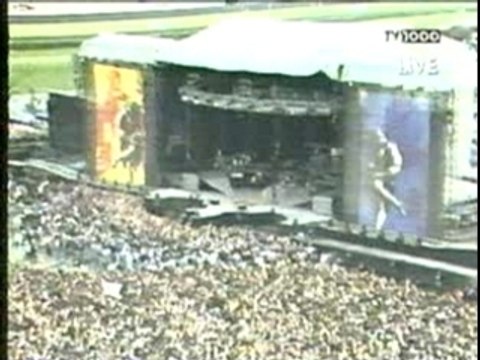 Lenny kravitz e Guns N' Roses - Always On The Run