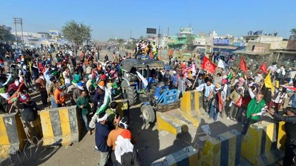 Farmers booked for violating Covid norms at Singhu border