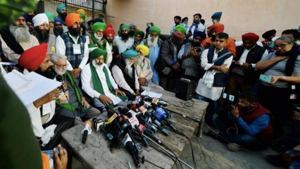 Khabrain Superfast:Farmers threaten to block railway tracks