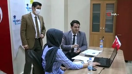 İŞKUR üniversite öğrencilerine rehberlik edecek